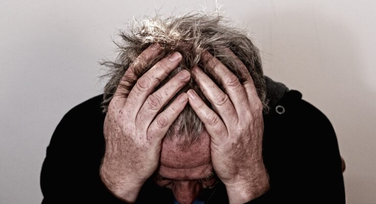 head pain on top of head
