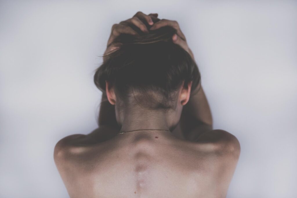 head pain on top of head